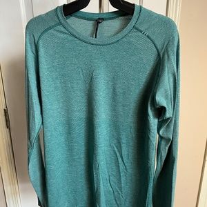 Lululemon Metal Vent Tech Crew Neck Long Sleeve 2.0 Shirt XS